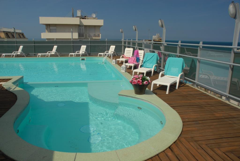 Residence Hotel Club House Cattolica Exteriör bild